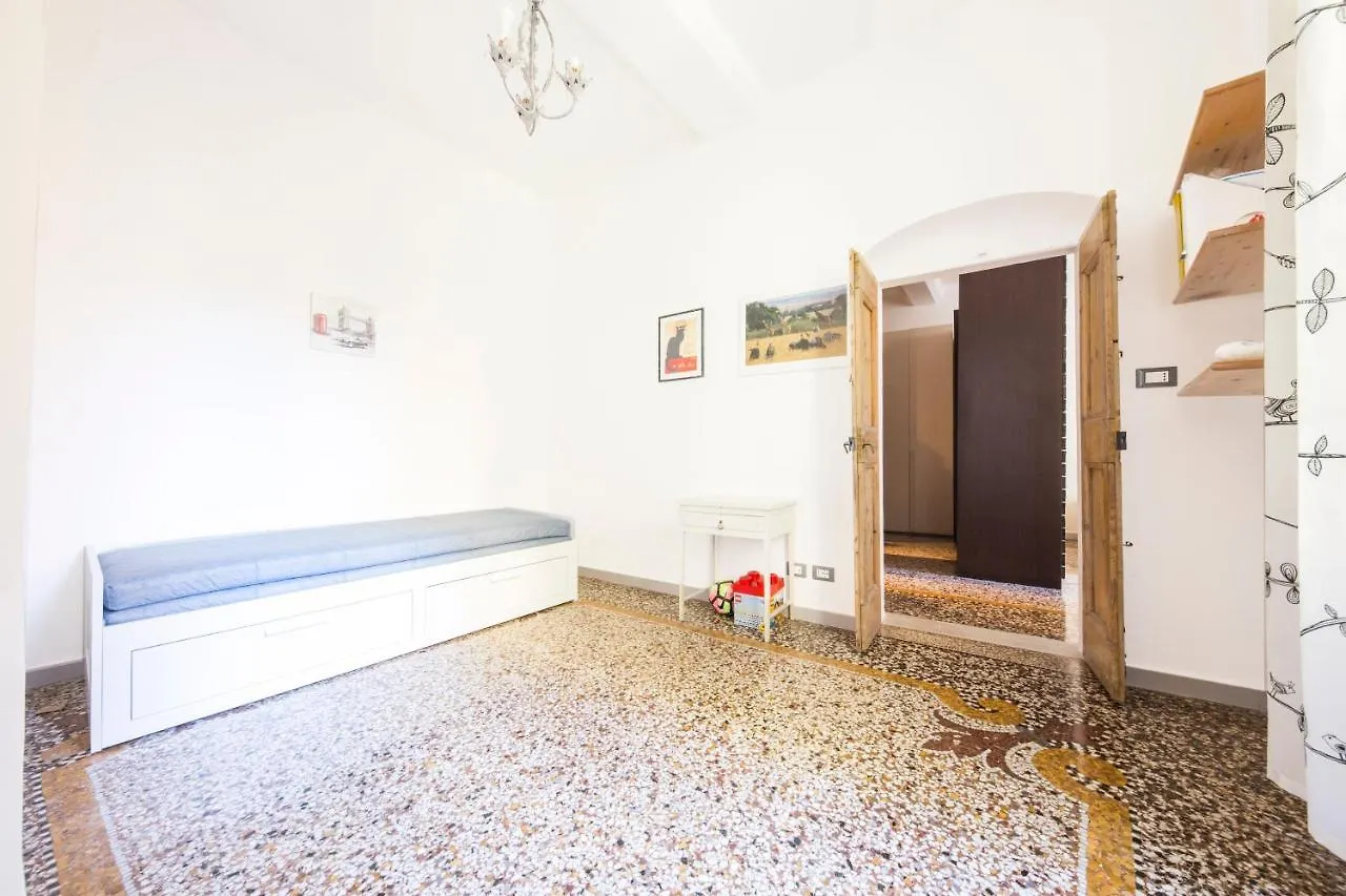 Leo'S House By Holidayhome24 Genoa 0*,